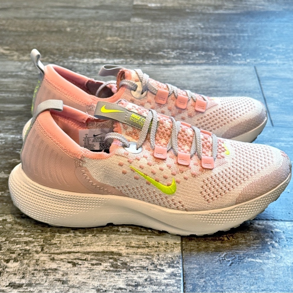 Nike React Escape Run Flyknit Running Shoes‎ Womens Size 9 DC4269-101 - Picture 9 of 10